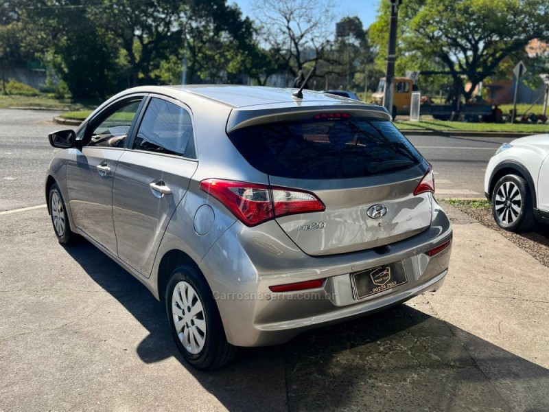 HB20 1.0 COMFORT PLUS 12V TURBO FLEX 4P MANUAL - 2017 - MONTENEGRO