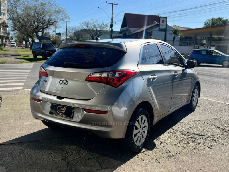HB20 1.0 COMFORT PLUS 12V TURBO FLEX 4P MANUAL - 2017 - MONTENEGRO