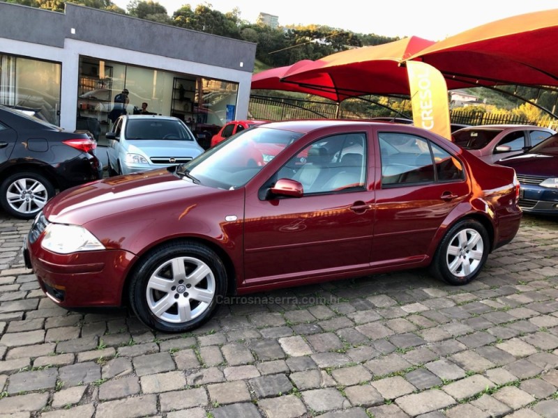BORA 2.0 MI COMFORTLINE 8V 4P AUTOMÁTICO - 2010 - SERAFINA CORRêA