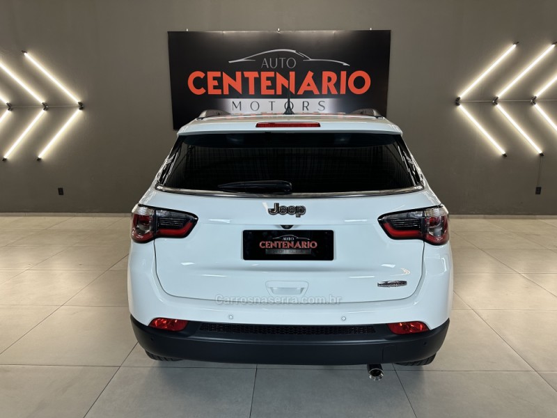 COMPASS 2.0 16V FLEX LONGITUDE AUTOMÁTICO - 2017 - SAPIRANGA