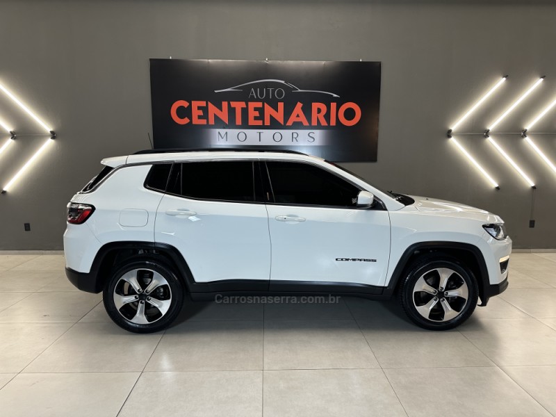 COMPASS 2.0 16V FLEX LONGITUDE AUTOMÁTICO - 2017 - SAPIRANGA