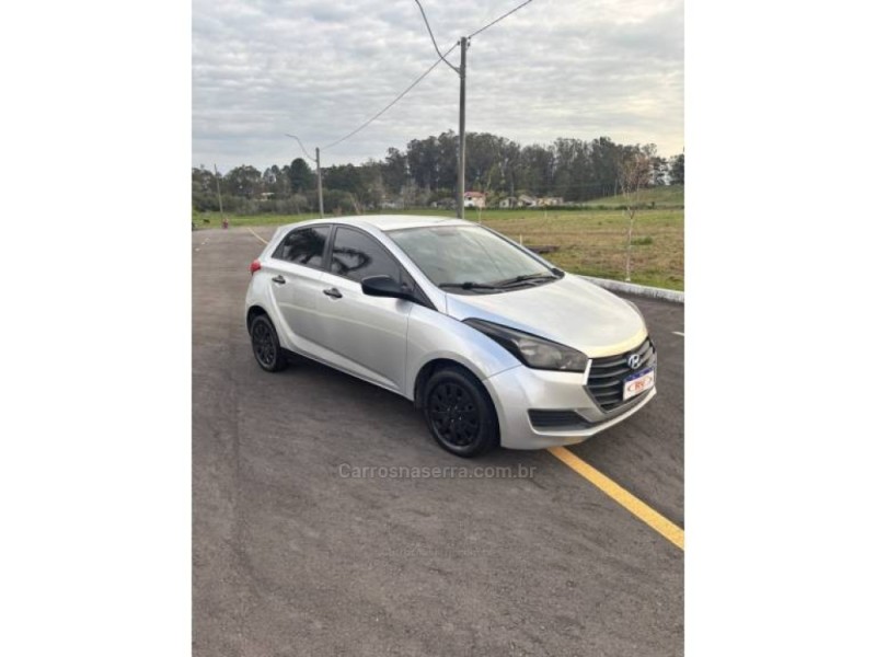 HB20 1.0 COMFORT 12V FLEX 4P MANUAL - 2017 - SãO PEDRO DA SERRA