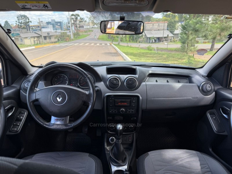 DUSTER 1.6 DYNAMIQUE 4X2 16V FLEX 4P MANUAL - 2013 - VACARIA