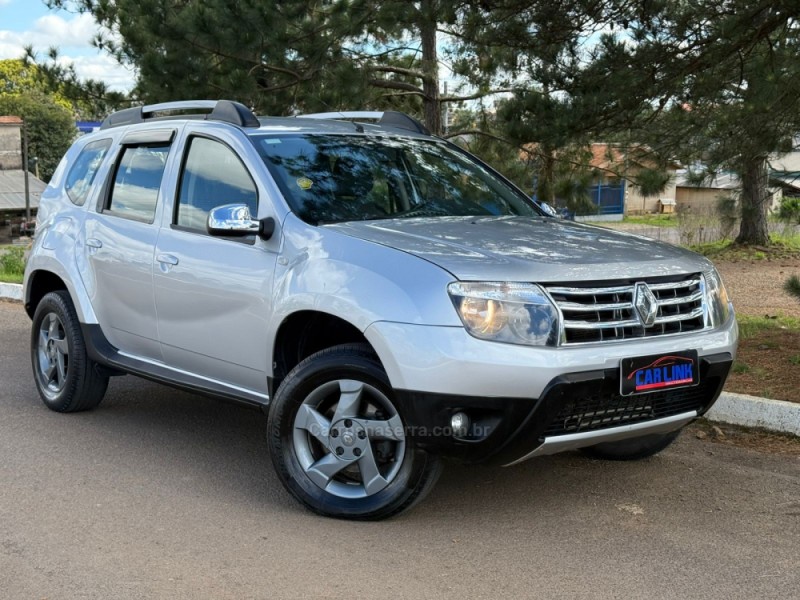 DUSTER 1.6 DYNAMIQUE 4X2 16V FLEX 4P MANUAL - 2013 - VACARIA