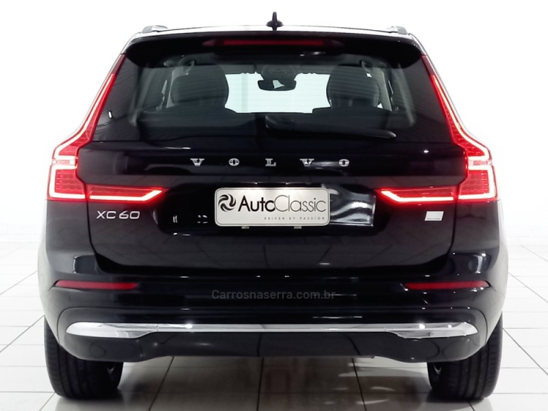 XC60 2.0 T8 INSCRIPTION 4P HYBRID AUTOMÁTICO - 2022 - PORTO ALEGRE