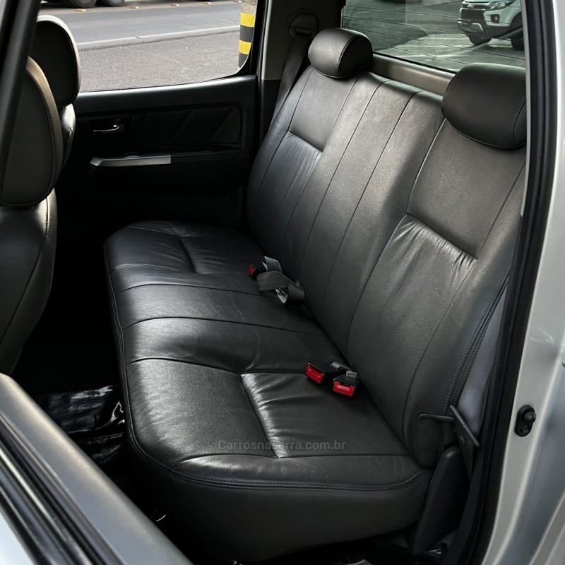 HILUX 3.0 SRV 4X4 CD 16V TURBO INTERCOOLER DIESEL 4P AUTOMÁTICO - 2013 - VACARIA
