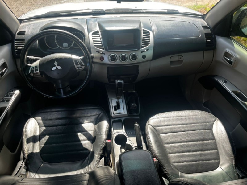 L200 TRITON 3.5 HPE 4X4 CD V6 24V FLEX 4P AUTOMÁTICO - 2015 - SãO PEDRO DA SERRA
