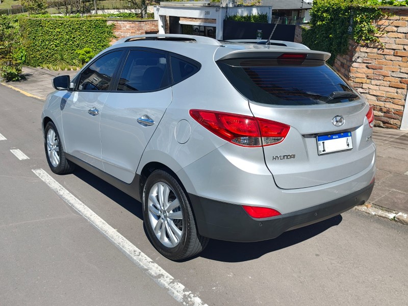 IX35 2.0 MPFI GLS 4X2 16V GASOLINA 4P AUTOMÁTICO - 2012 - FARROUPILHA