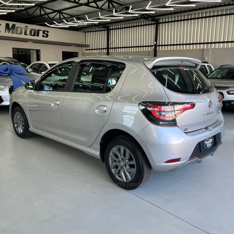 SANDERO 1.0 12V GT LINE LIMITED FLEX 4P MANUAL - 2022 - CANOAS