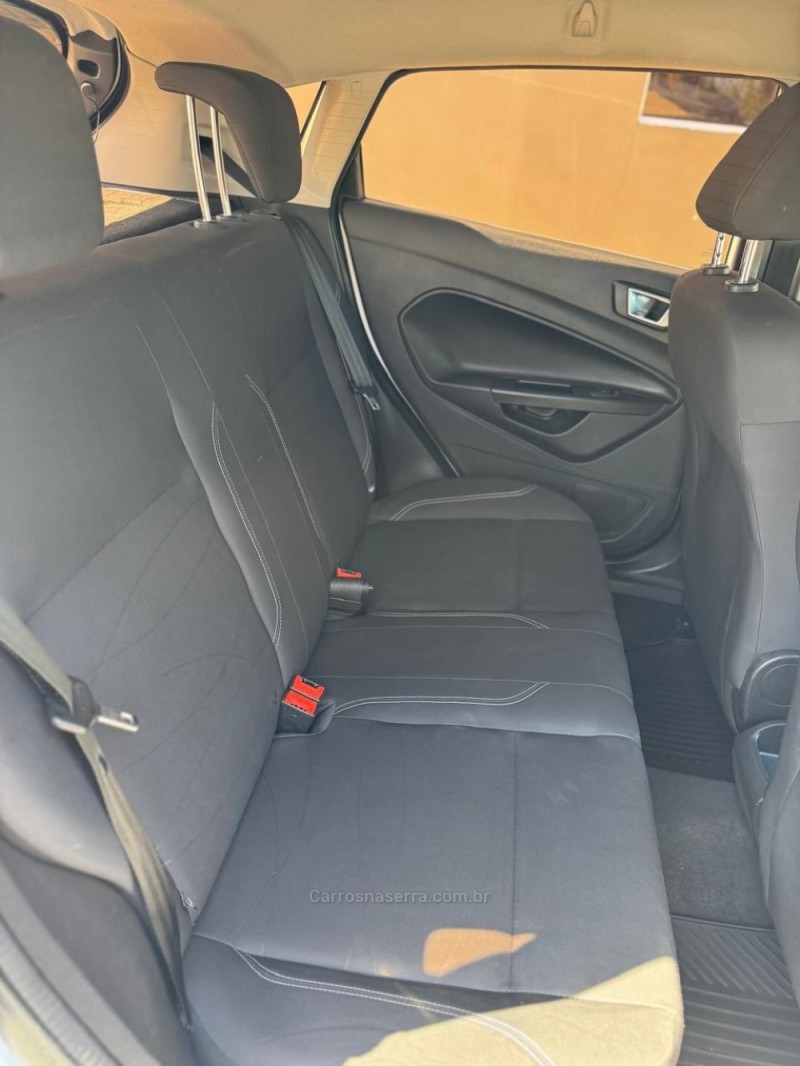 FIESTA 1.6 TITANIUM HATCH 16V FLEX 4P AUTOMÁTICO - 2015 - MONTENEGRO