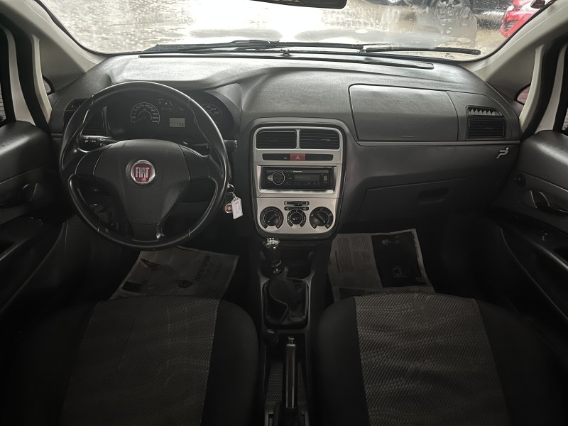 PUNTO 1.4 ATTRACTIVE 8V FLEX 4P MANUAL - 2011 - CAXIAS DO SUL