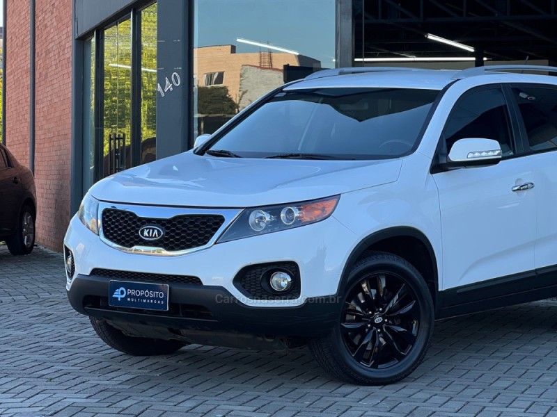 SORENTO 2.4 EX 4X2 16V GASOLINA 4P AUTOMÁTICO - 2011 - ESTâNCIA VELHA
