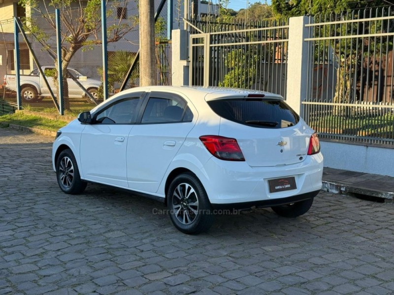 ONIX 1.4 MPFI LTZ 8V FLEX 4P AUTOMÁTICO - 2015 - CAXIAS DO SUL