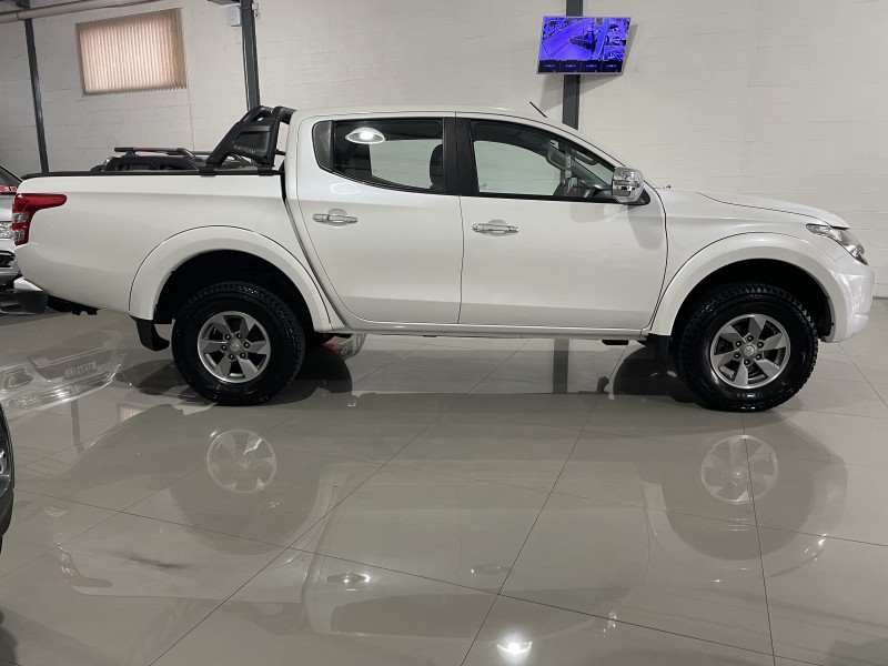 L200 TRITON 2.4 16V TURBO DIESEL SPORT HPE CD 4P 4X4 AUTOMÁTICO - 2019 - CAXIAS DO SUL