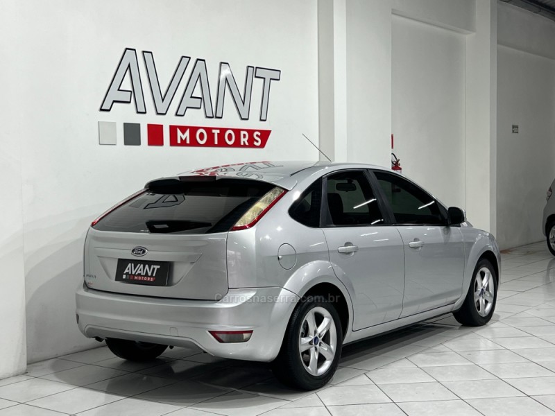 FOCUS 1.6 SE PLUS 16V FLEX 4P MANUAL - 2012 - NOVO HAMBURGO