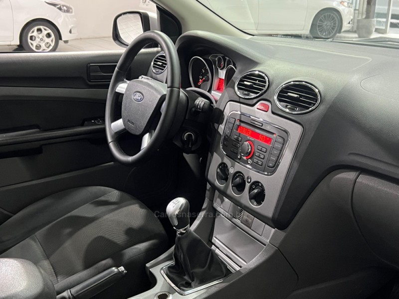 FOCUS 1.6 SE PLUS 16V FLEX 4P MANUAL - 2012 - NOVO HAMBURGO
