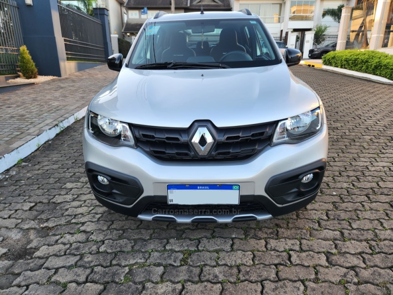 KWID 1.0 12V OUTSIDER FLEX 4P MANUAL - 2022 - MONTENEGRO