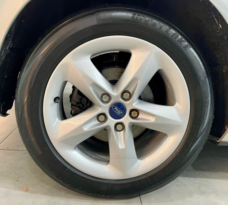 FOCUS 1.6 GLX 8V FLEX 4P MANUAL - 2012 - NOVO HAMBURGO
