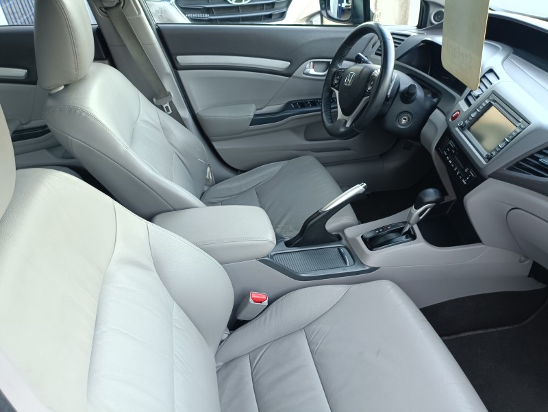 CIVIC 1.8 EXS 16V FLEX 4P AUTOMÁTICO - 2013 - BOM PRINCíPIO