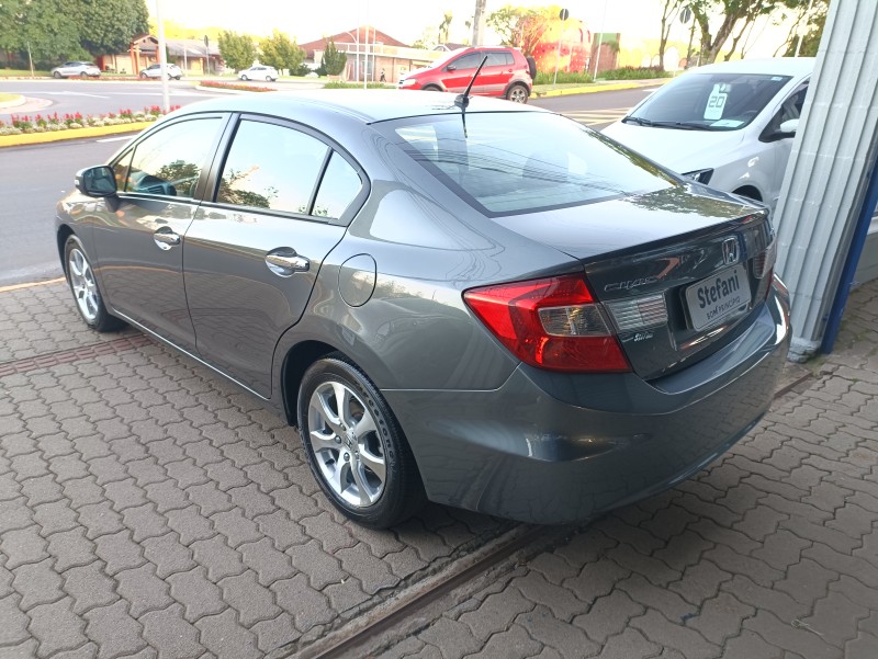 CIVIC 1.8 EXS 16V FLEX 4P AUTOMÁTICO - 2013 - BOM PRINCíPIO