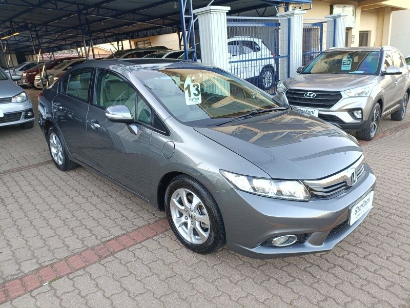 CIVIC 1.8 EXS 16V FLEX 4P AUTOMÁTICO - 2013 - BOM PRINCíPIO