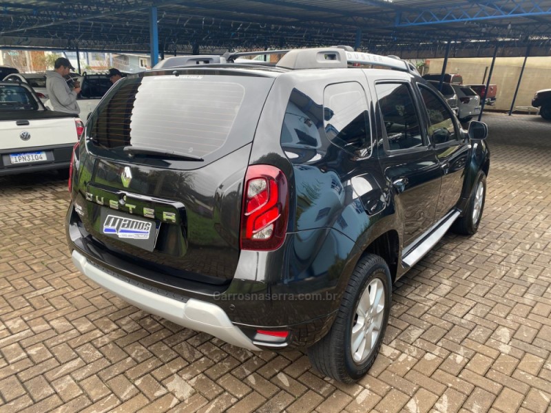DUSTER 1.6 DYNAMIQUE 4X2 16V FLEX 4P MANUAL - 2016 - CANELA