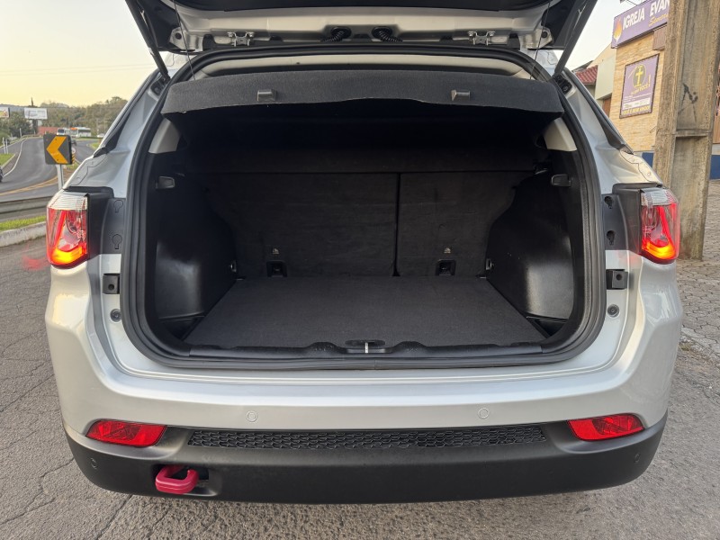 COMPASS 2.0 TRAILHAWK TD350 TURBO DIESEL 4X4 4P AUTOMÁTICO - 2018 - DOIS IRMãOS