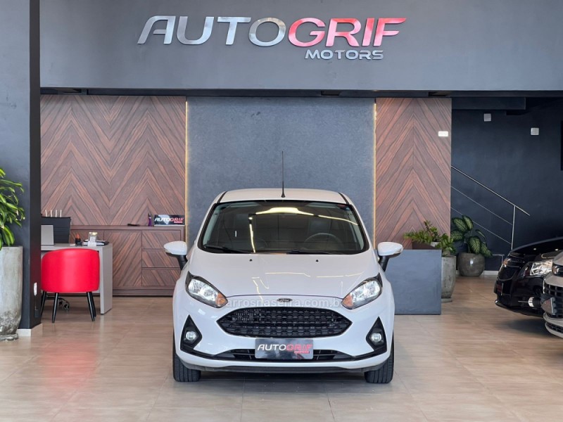 FIESTA 1.0 SEL ECOBOOST GTDI 12V GASOLINA 4P AUTOMÁTICO - 2018 - CAMPO BOM