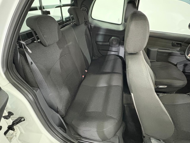 STRADA 1.4 FREEDOM CD 8V FLEX 3P MANUAL - 2019 - FARROUPILHA