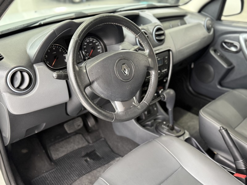 DUSTER 2.0 DYNAMIQUE 4X2 16V FLEX 4P AUTOMÁTICO - 2015 - CAXIAS DO SUL