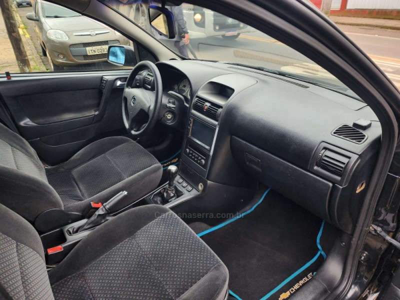 ASTRA 2.0 MPFI ADVANTAGE 8V FLEX 4P MANUAL - 2010 - VACARIA
