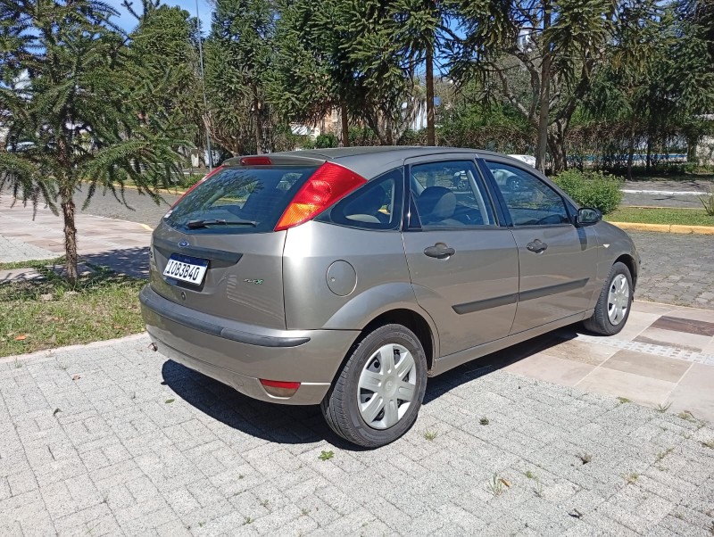 FOCUS 1.6 8V FLEX 4P MANUAL - 2008 - FARROUPILHA