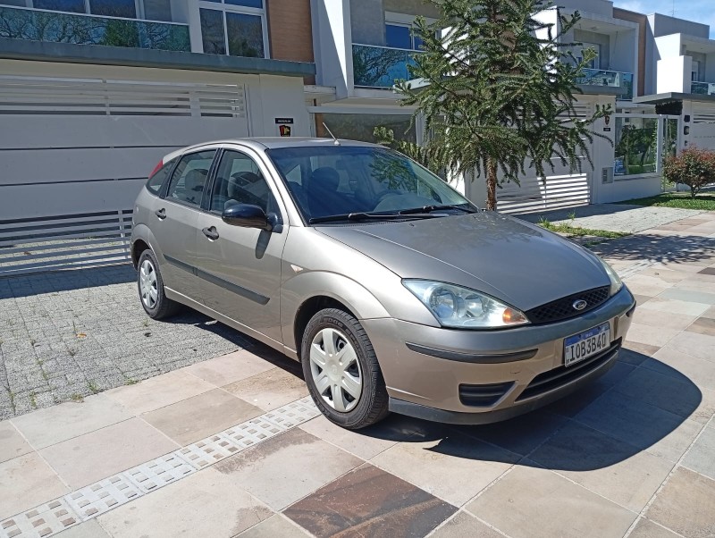 FOCUS 1.6 8V FLEX 4P MANUAL - 2008 - FARROUPILHA