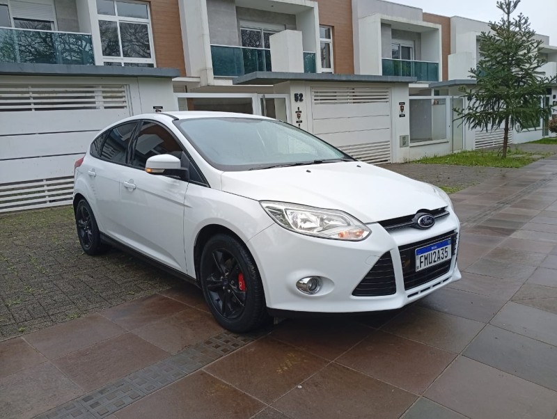 FOCUS 1.6 S 16V FLEX 4P MANUAL - 2014 - FARROUPILHA