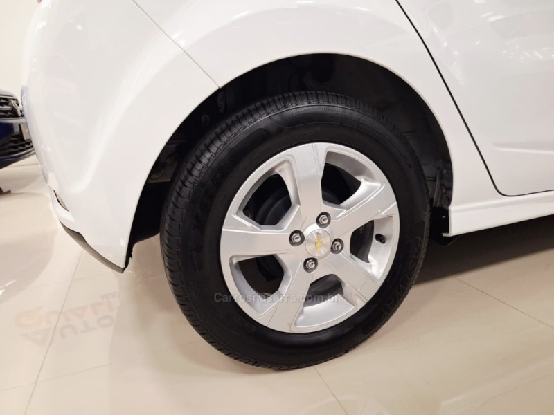 ONIX 1.4 MPFI LT 8V FLEX 4P MANUAL - 2019 - CAXIAS DO SUL