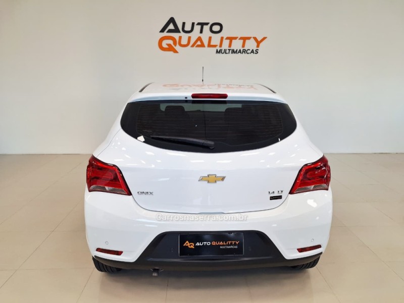 ONIX 1.4 MPFI LT 8V FLEX 4P MANUAL - 2019 - CAXIAS DO SUL