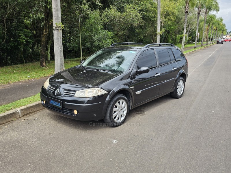 MÉGANE 1.6 DYNAMIQUE GRAND TOUR 16V FLEX 4P MANUAL - 2012 - CAMPO BOM