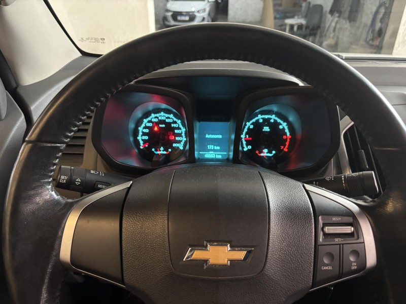 S10 2.4 LT 4X2 CD 8V FLEX 4P MANUAL - 2014 - FARROUPILHA