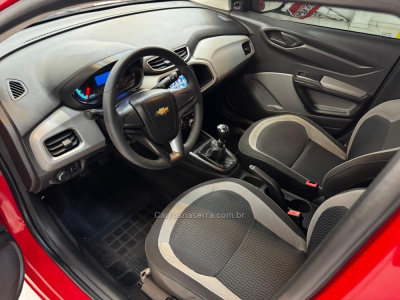 ONIX 1.0 LT PLUS 8V FLEX 4P MANUAL - 2015 - BOM RETIRO DO SUL