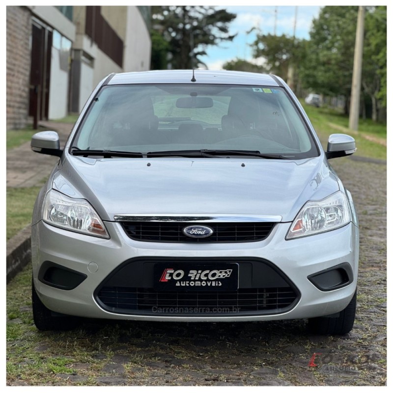 FOCUS 1.6 SE 16V FLEX 4P MANUAL - 2010 - CAMPO BOM