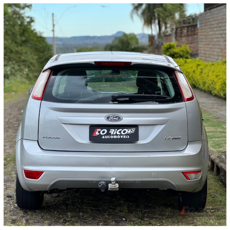 FOCUS 1.6 SE 16V FLEX 4P MANUAL - 2010 - CAMPO BOM