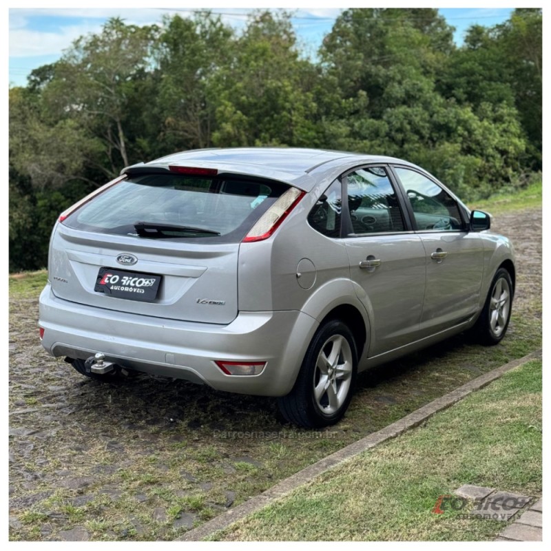 FOCUS 1.6 SE 16V FLEX 4P MANUAL - 2010 - CAMPO BOM
