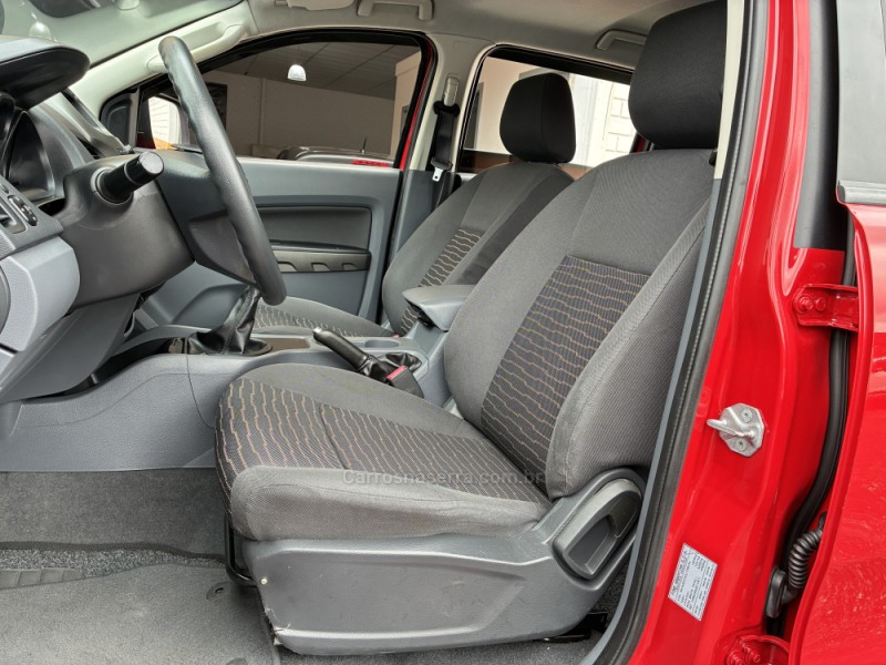 RANGER 2.5 XLS 4X2 CD 16V FLEX 4P MANUAL - 2014 - VENâNCIO AIRES