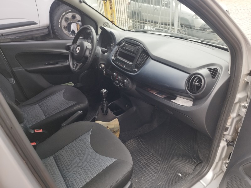 UNO 1.0 FIREFLY FLEX ATTRACTIVE 4P MANUAL - 2017 - VERANóPOLIS