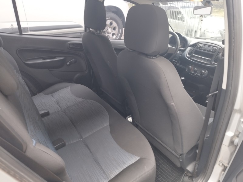UNO 1.0 FIREFLY FLEX ATTRACTIVE 4P MANUAL - 2017 - VERANóPOLIS