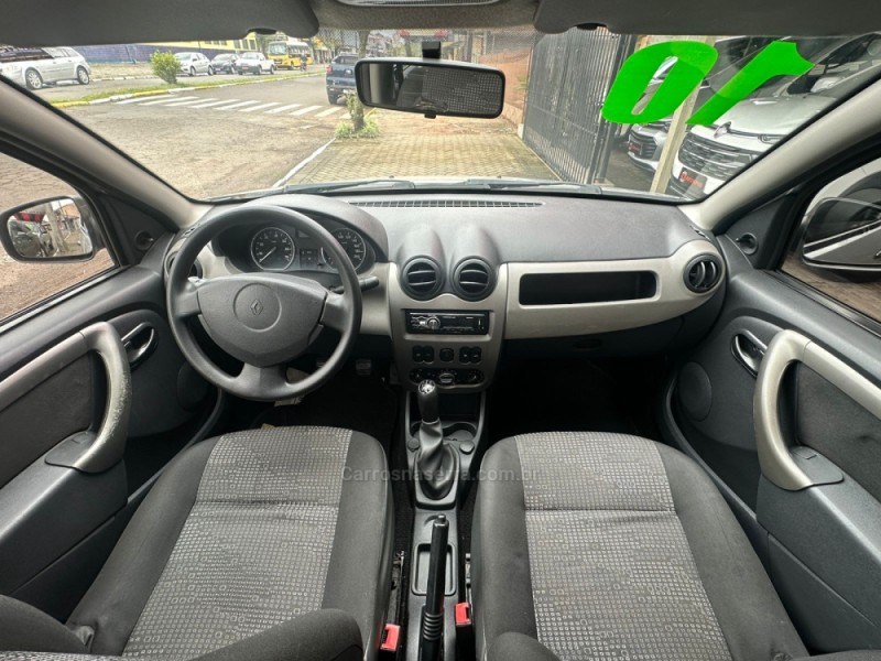 SANDERO 1.0 EXPRESSION 16V FLEX 4P MANUAL - 2010 - PAROBé