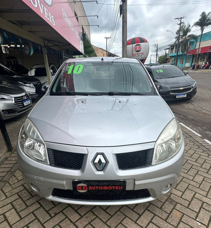 SANDERO 1.0 EXPRESSION 16V FLEX 4P MANUAL - 2010 - PAROBé