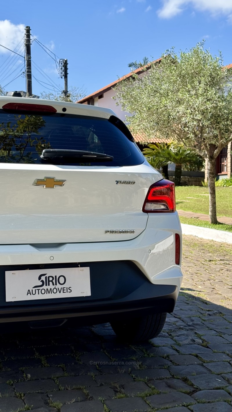 ONIX 1.0 PREMIER 12V TURBO FLEX 4P AUTOMÁTICO - 2024 - LAJEADO