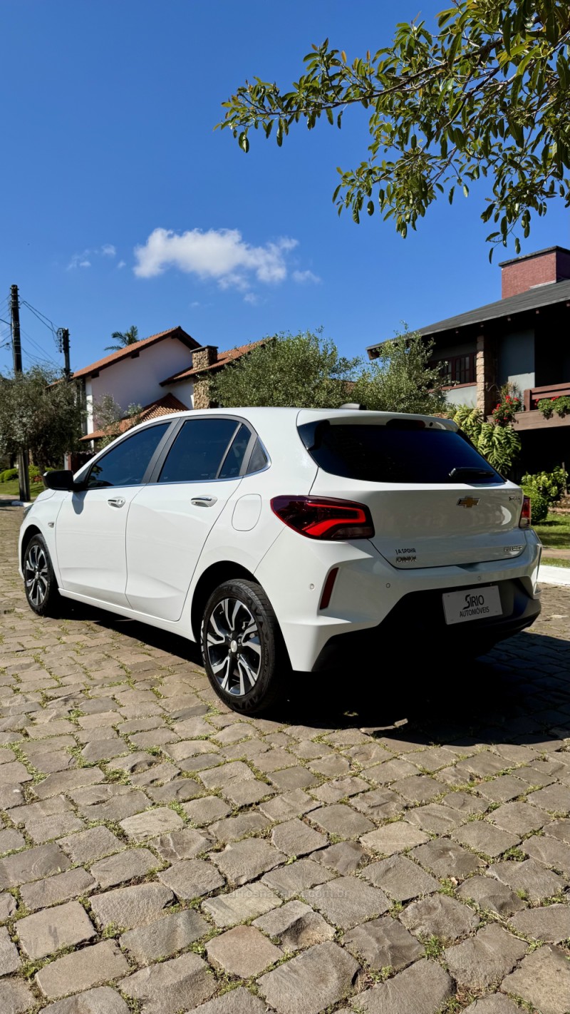 ONIX 1.0 PREMIER 12V TURBO FLEX 4P AUTOMÁTICO - 2024 - LAJEADO