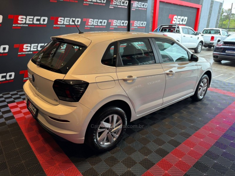 POLO 1.0 TSI FLEX 4P MANUAL - 2024 - PASSO FUNDO